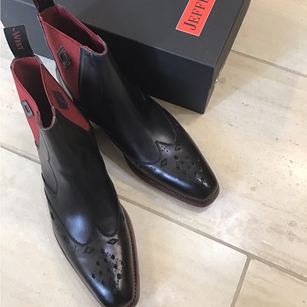 Jeffrey West Chelsea boots. UK 7 US 8 to 8.5. New never worn.